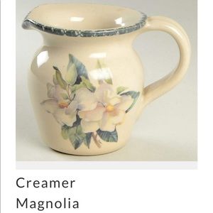 Vintage Creamer Magnolia HOME & GARDEN PARTY 2000